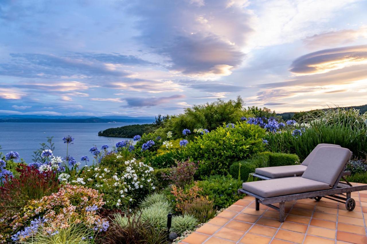 Lake Vista Lodge タウポ エクステリア 写真