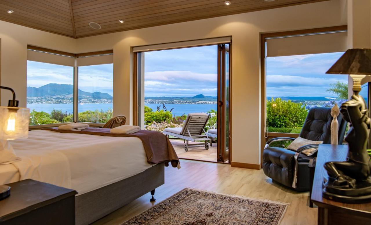 Lake Vista Lodge タウポ エクステリア 写真